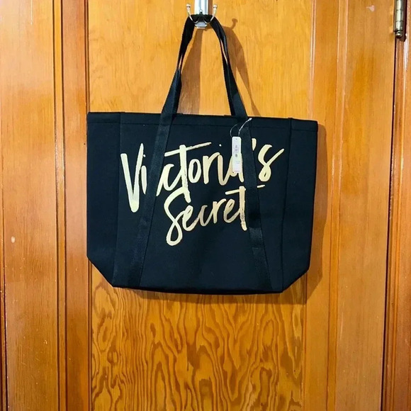 NWT Victoria’s Secret insulated tote bag. - Picture 2 of 5